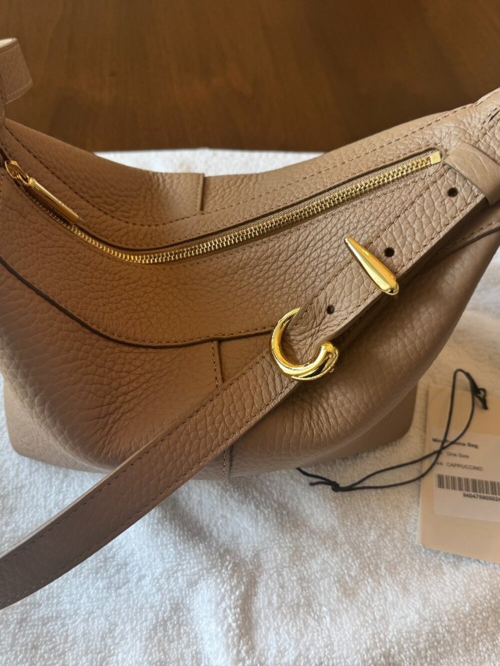 Cuyana Mini Paloma Bag in "Cappucino"